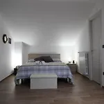 Casa Da Passaro Vicina Ad Ospedale, Stadio E Marina